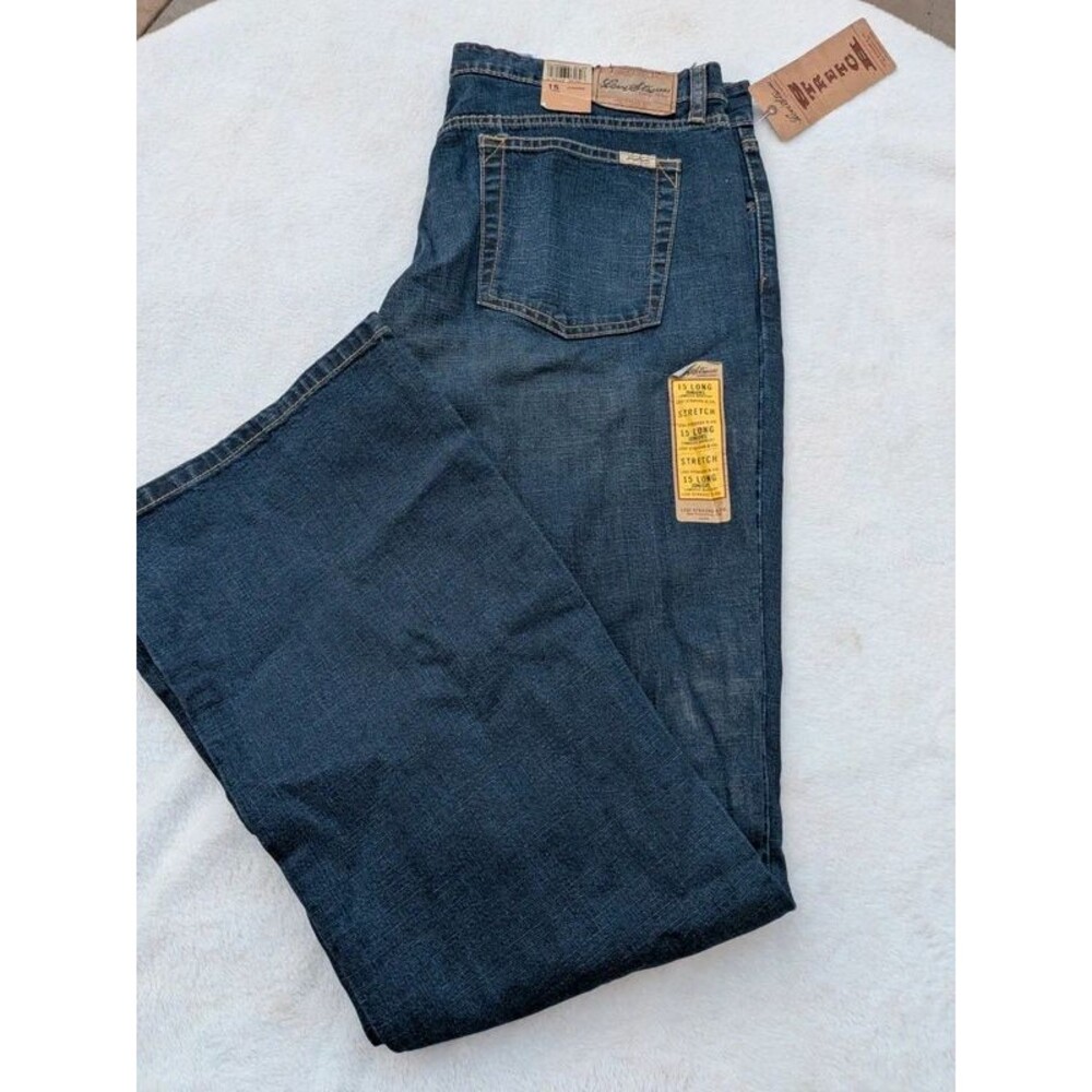 New Levi - Picture 3 of 4